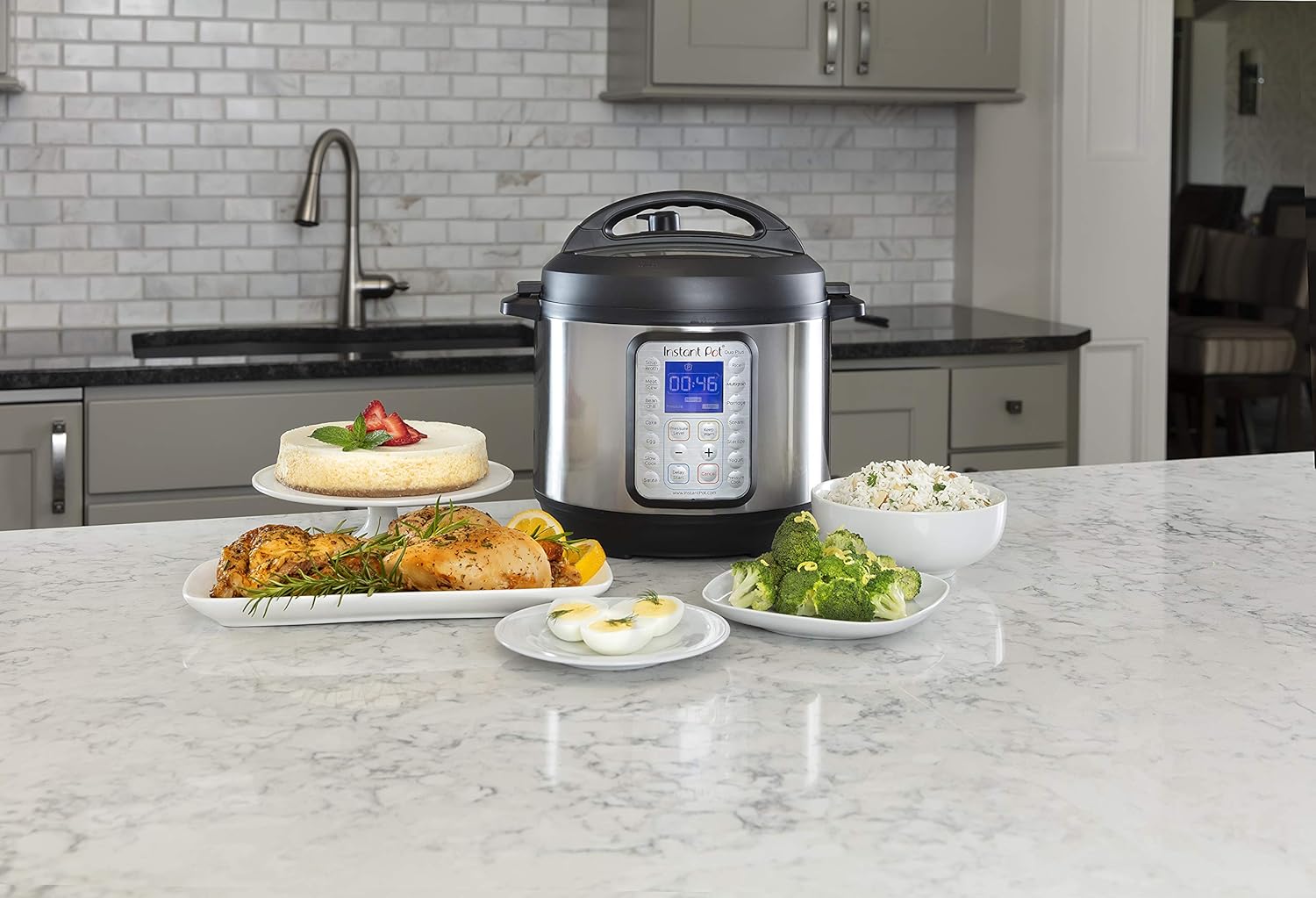 Instant Pot Duo 7-in-1 — close-up of control panel with 13 smart programs